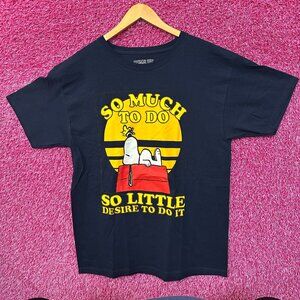 Charles Schulz Peanuts Snoopy & Woodstock Lazy Sunday Tee L